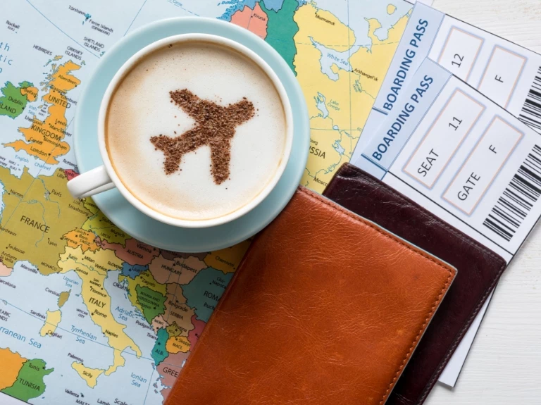 mapa i&nbsp;bilety lotnicze